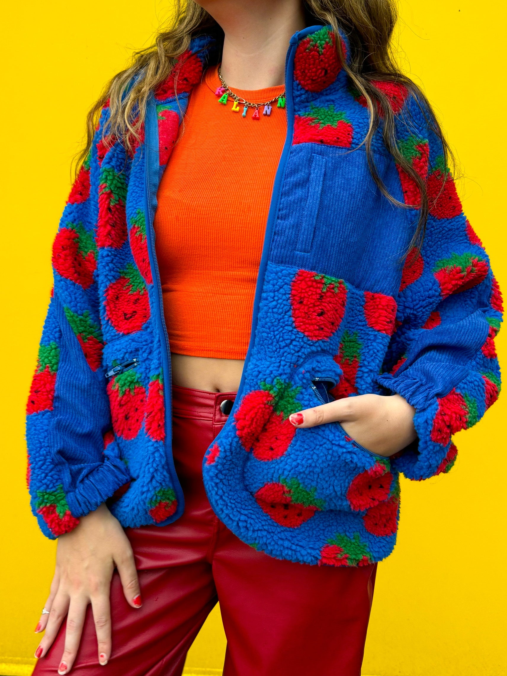 Berry Picking Sherpa in Blue (S-3XL)