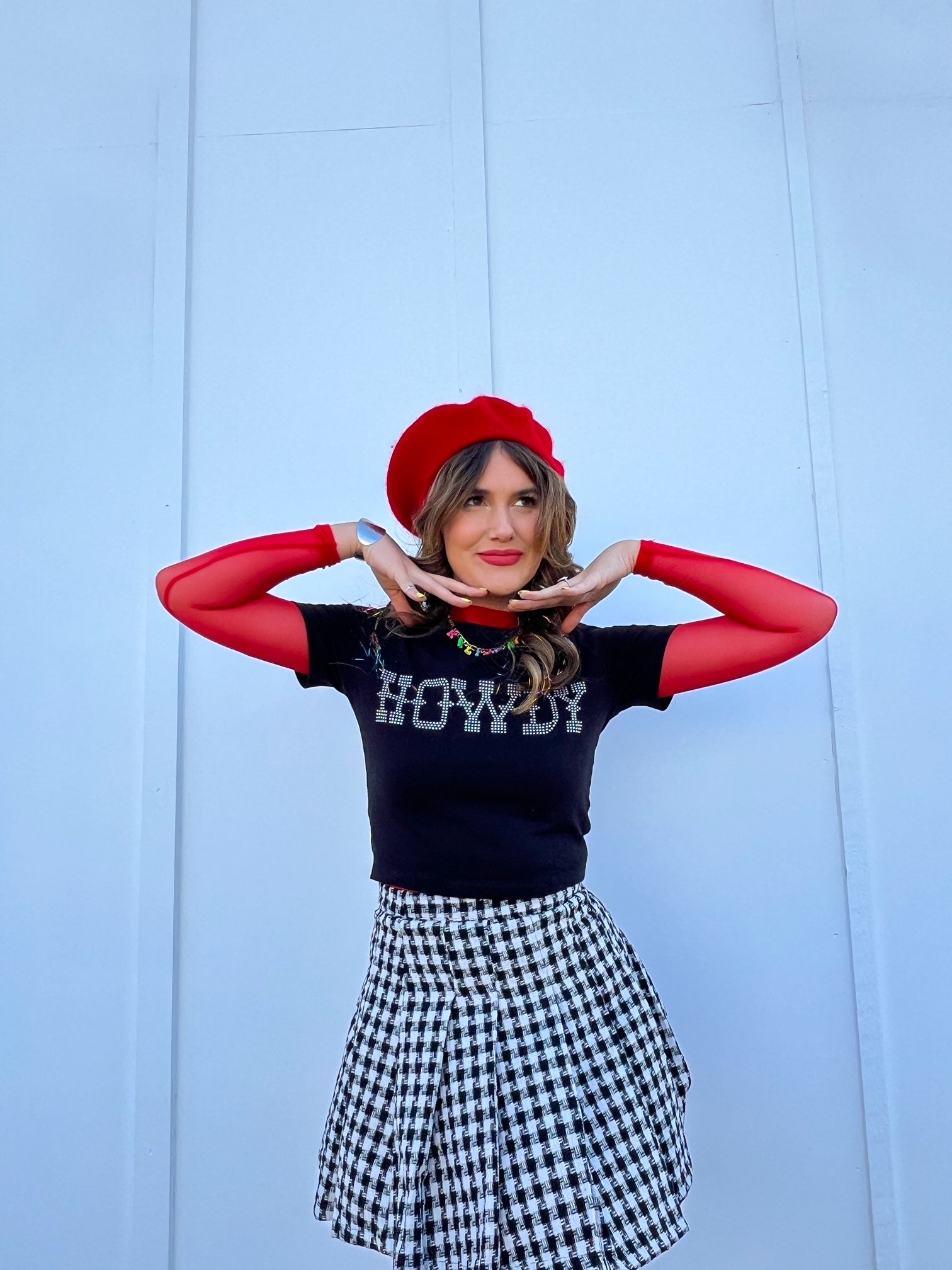 Howdy Rhinestone Tee (S-3XL)