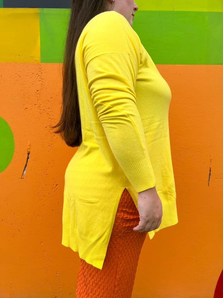 Daisy Yellow Sweater (S-3XL)