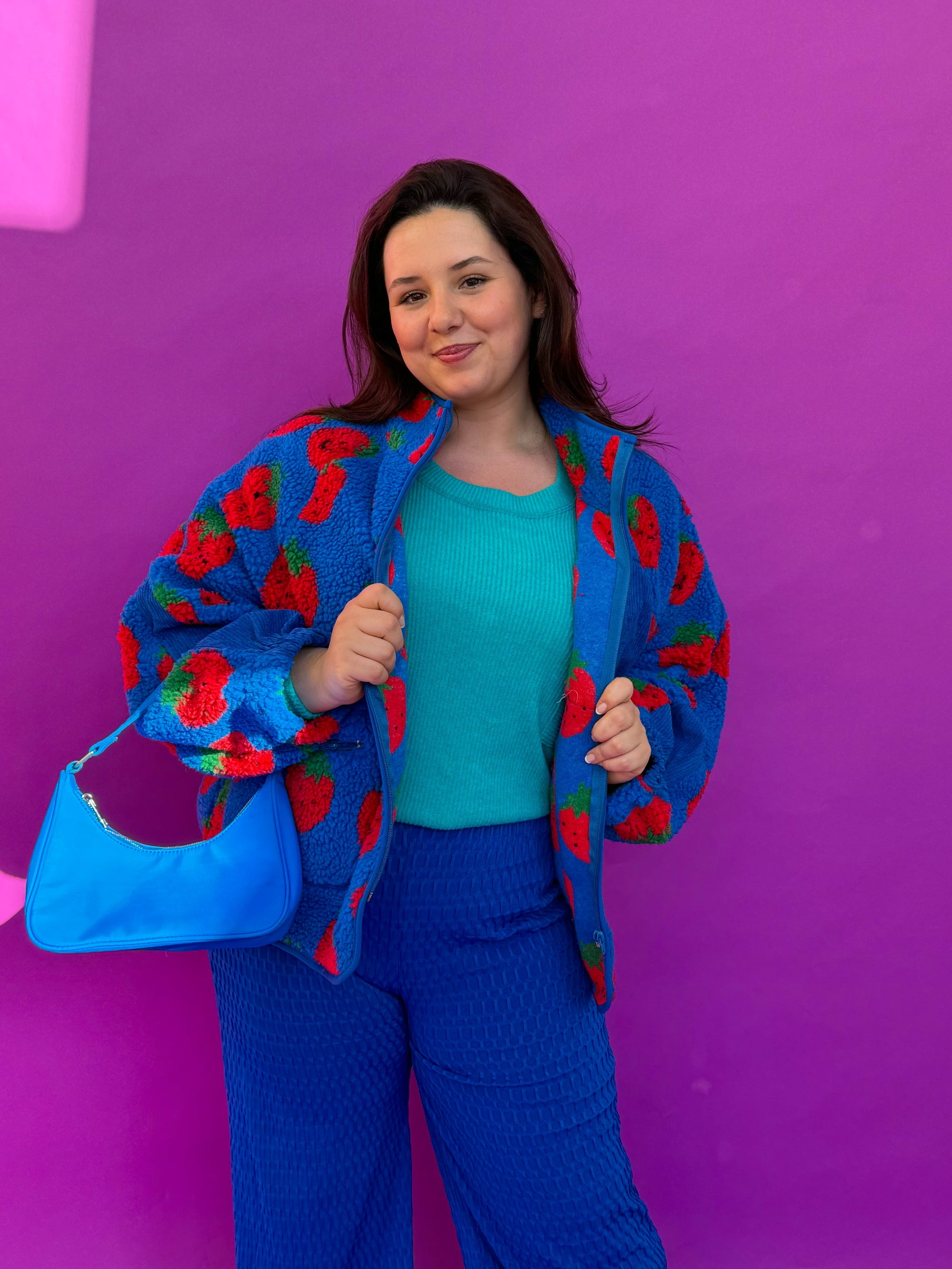 Berry Picking Sherpa in Blue (S-3XL)