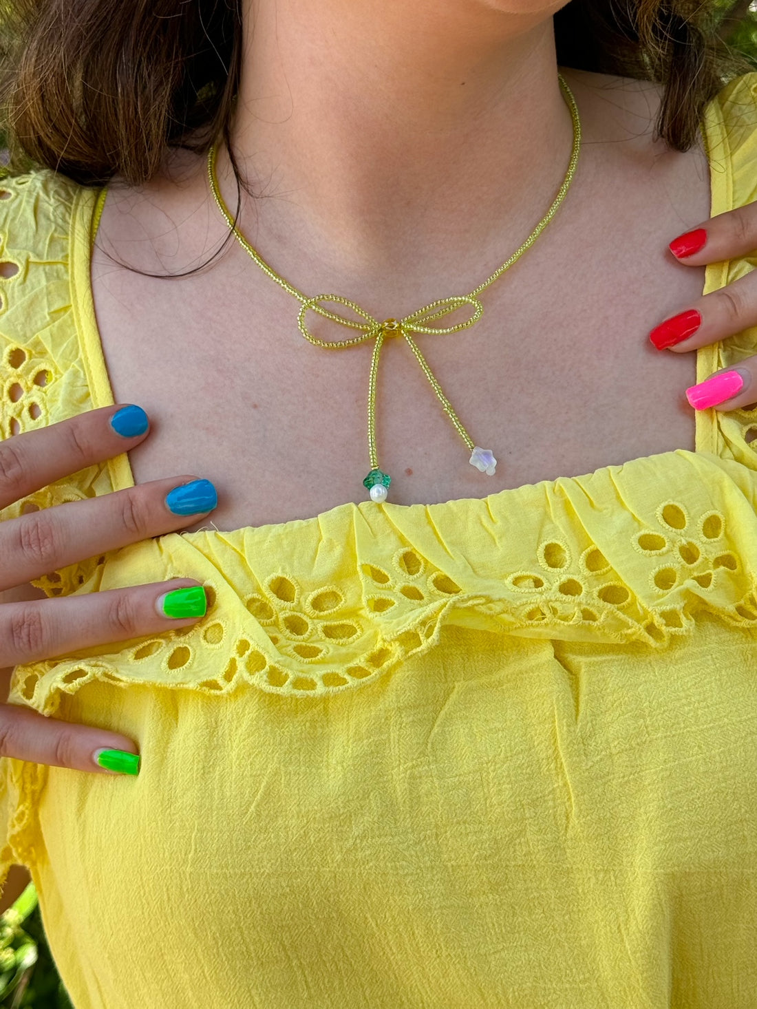 Put a Bow On It Green Necklace