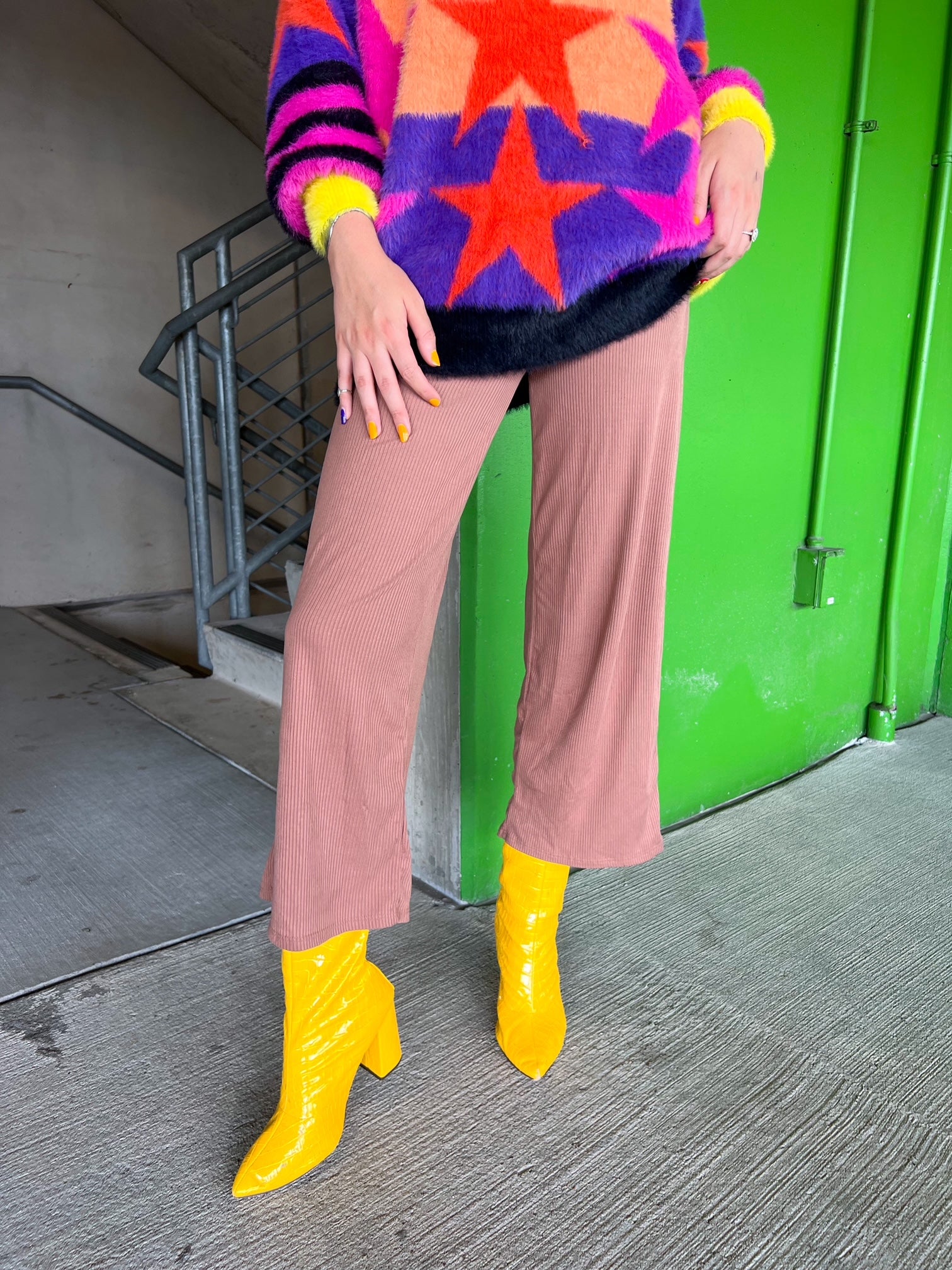 Groovy Capri Pants in Mocha (large)