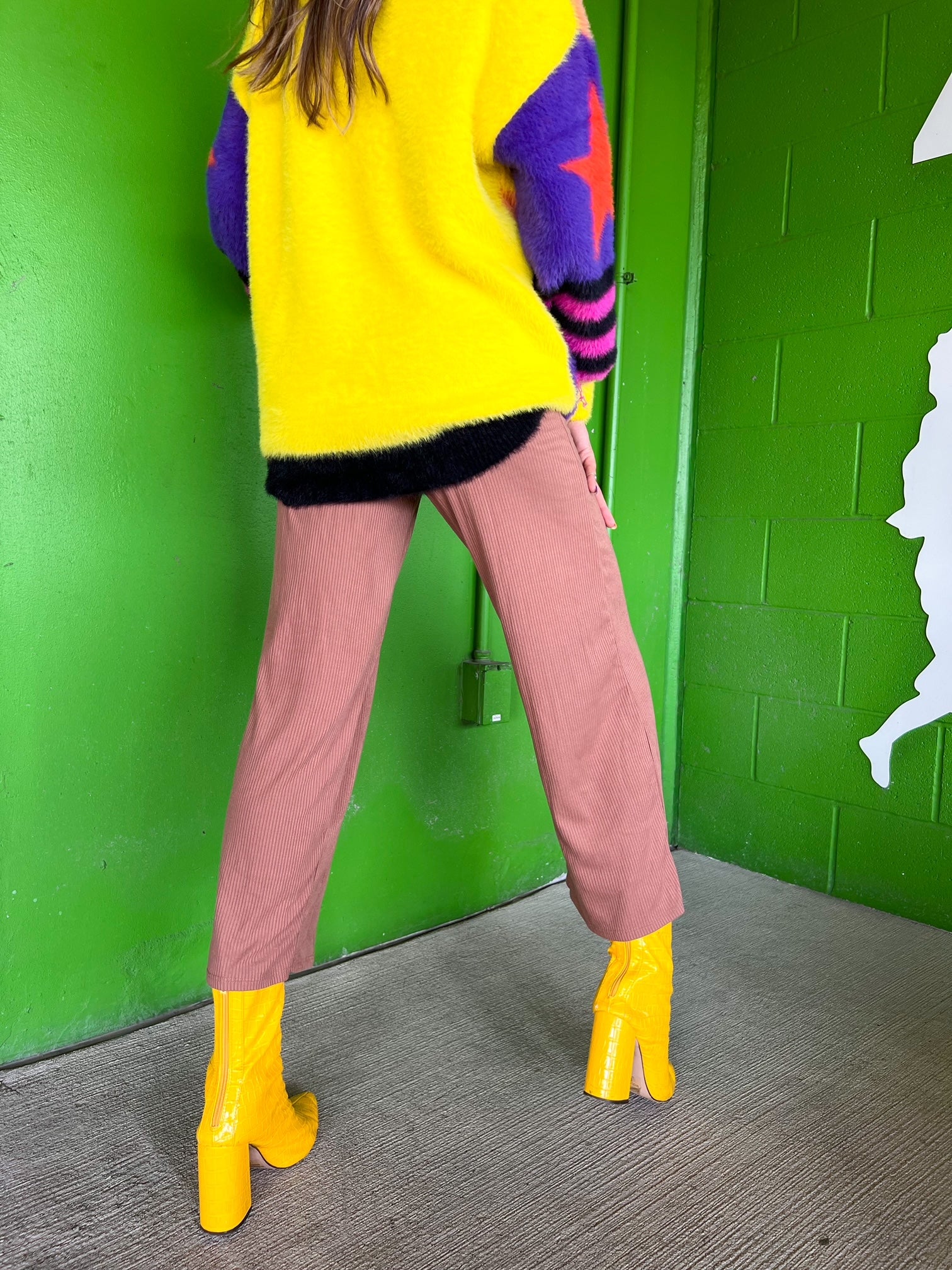 Groovy Capri Pants in Mocha (large)