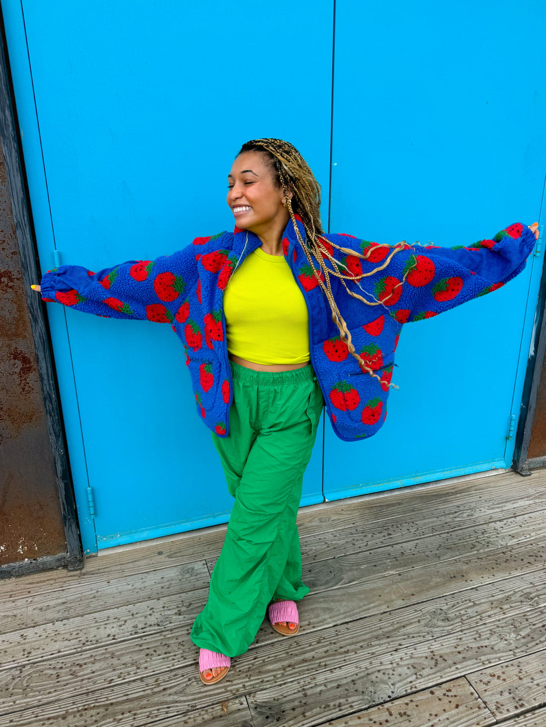 Berry Picking Sherpa in Blue (S-3XL)