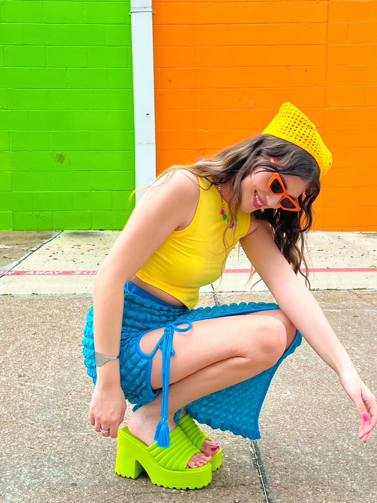 Fresh As a Daisy Yellow Tank (M-L)