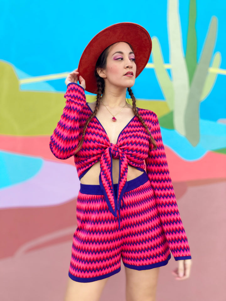 Can't Reach Me Shorts (S-L)